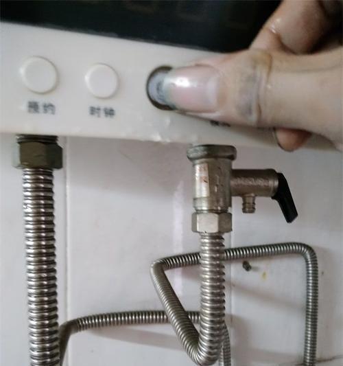热水器使用久了怎么清洗（延长热水器寿命的清洗方法）