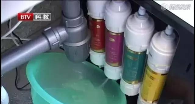 如何解决净水器停机显示缺水问题（快速检查和解决净水器缺水问题的方法）