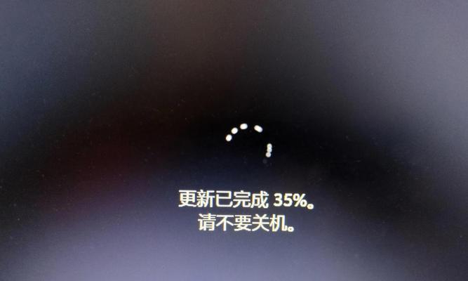 电脑灯亮黑屏是什么原因？