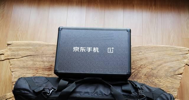 星特朗移动电源大灯开启步骤？